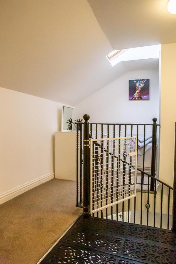 Stylish Modern Mews House In Central St Leonards 哈斯丁 外观 照片