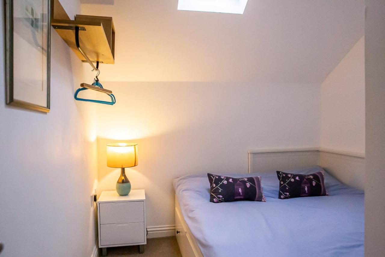 Stylish Modern Mews House In Central St Leonards 哈斯丁 外观 照片