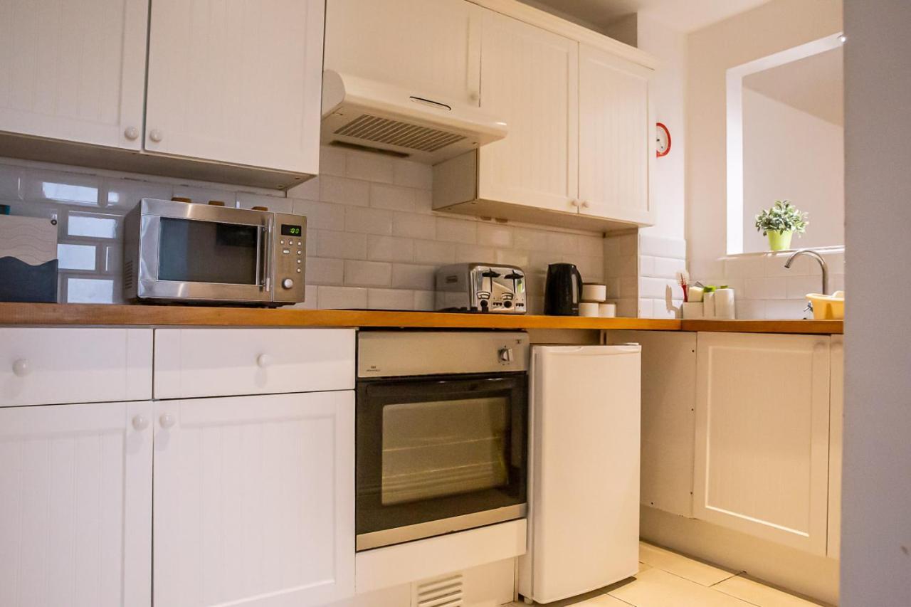 Stylish Modern Mews House In Central St Leonards 哈斯丁 外观 照片