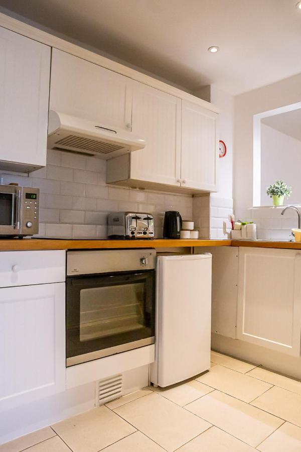 Stylish Modern Mews House In Central St Leonards 哈斯丁 外观 照片